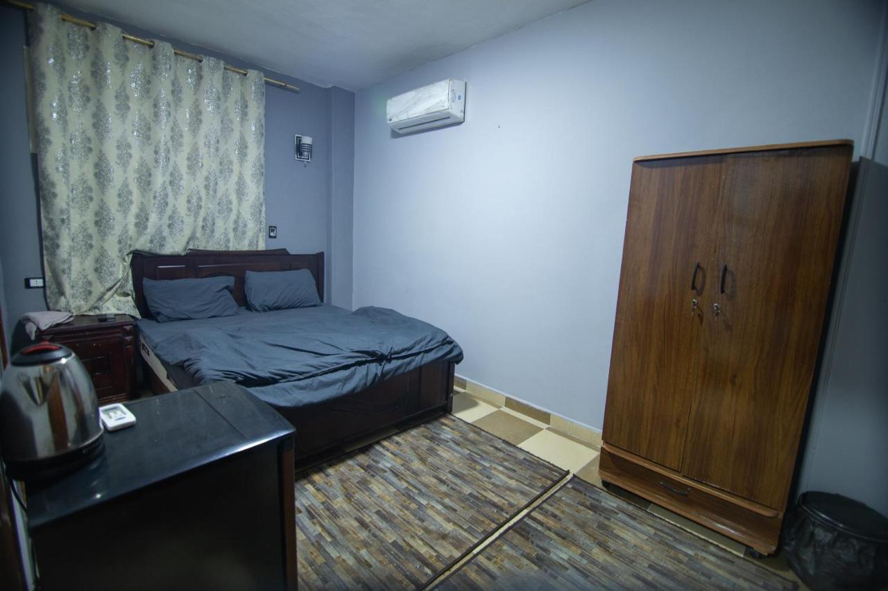 Pyramidslegendinn * Kairo